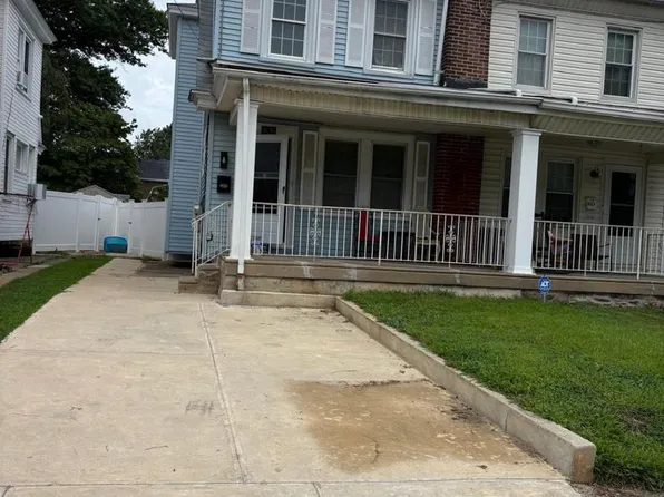 9526 Dungan Rd, Philadelphia, PA 19115