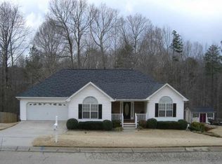 4646 Fox Forrest Dr, Flowery Branch, GA 30542