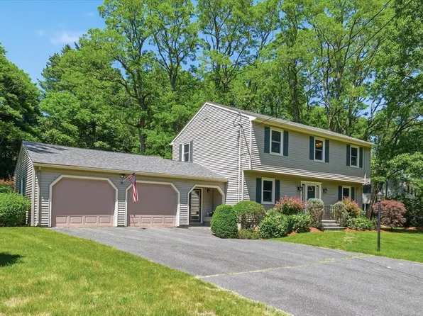 2 Whiting Rd, Framingham, MA 01701