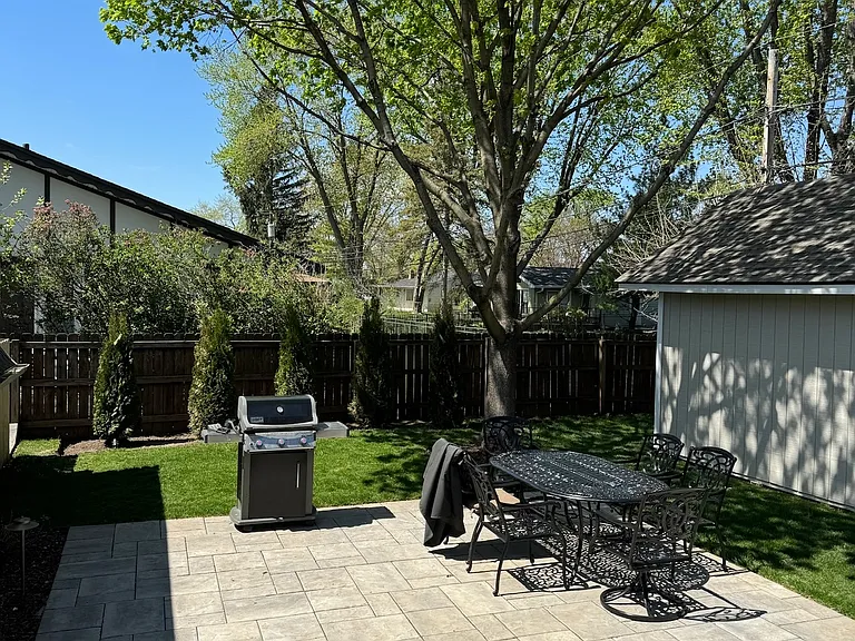 878 Village Quarter Rd — Photo 3