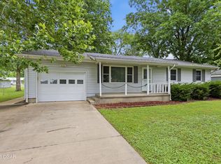 1204 College St, Lamar, MO 64759