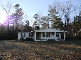 31 Oscar Lee Rd, Poplarville, MS 39470