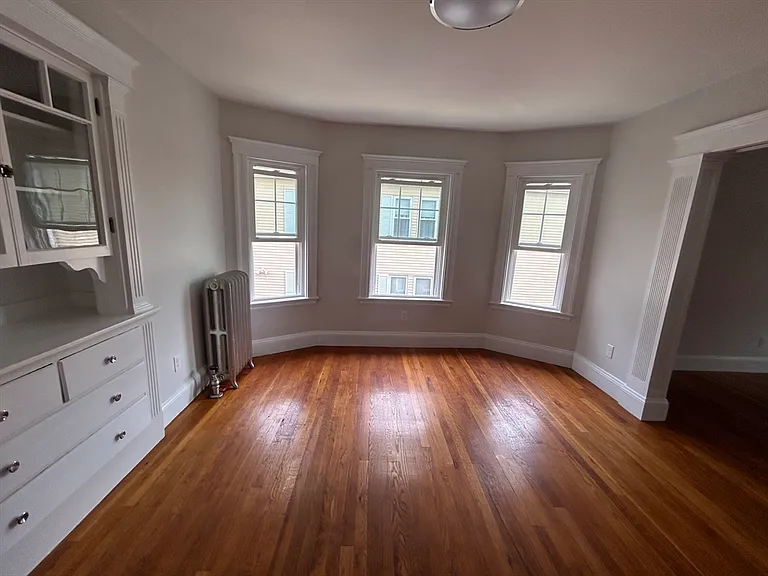 89 Woods Ave #1 — Photo 7