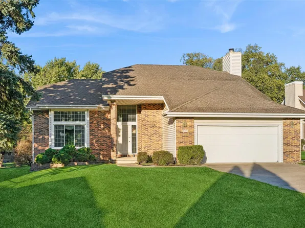 404 N Hickory Blvd, Pleasant Hill, IA 50327