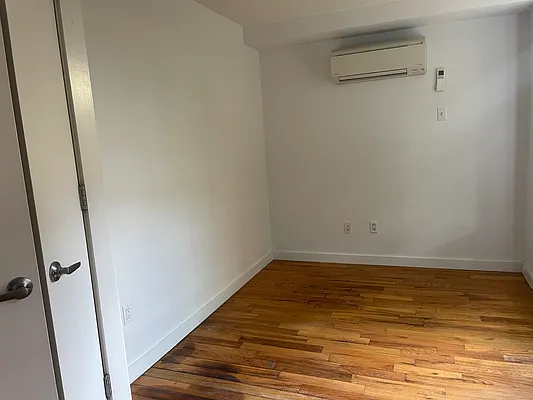 Rented by RENTBK LLC | media 4