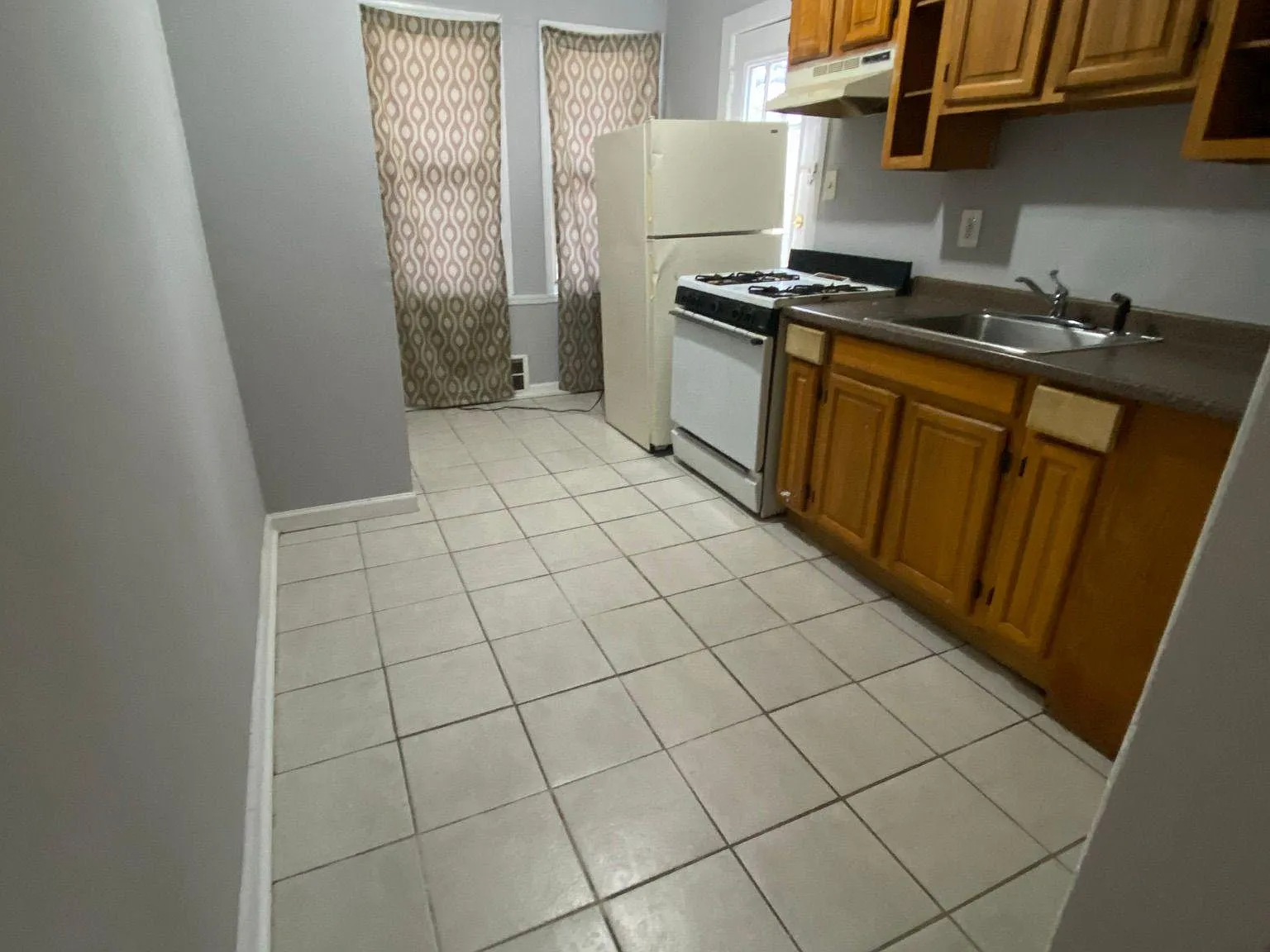 1 bed, 700 sqft, $1,400 — Photo 2