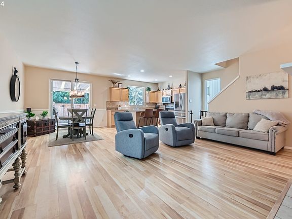 5th image of 5507 NE 43rd Way
