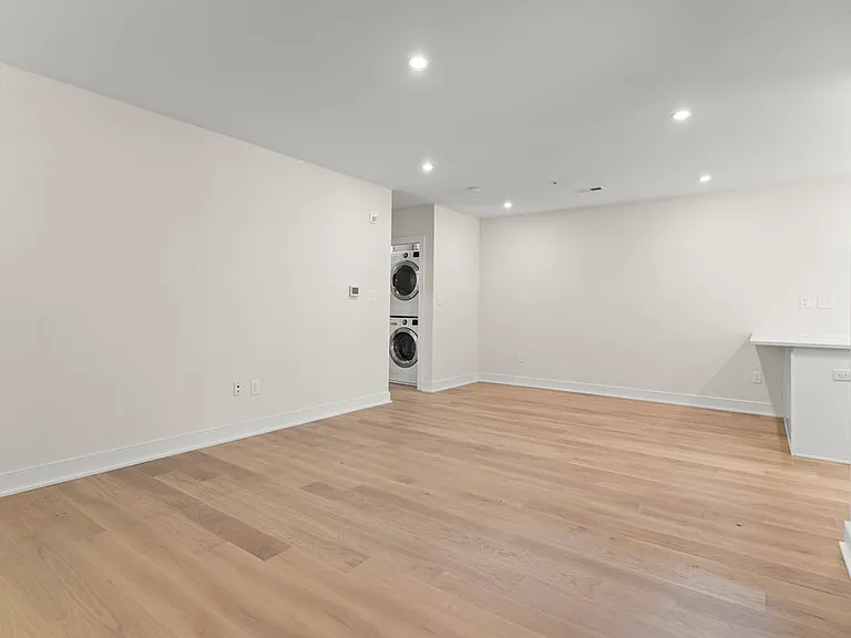 3016 Dumbarton St NW #101 — Photo 9