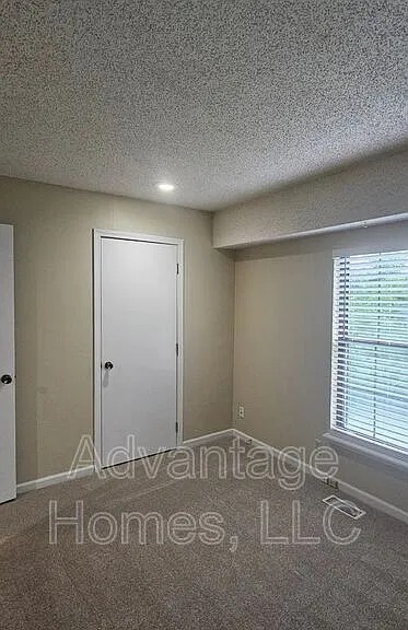10832 Haskins St — Photo 15