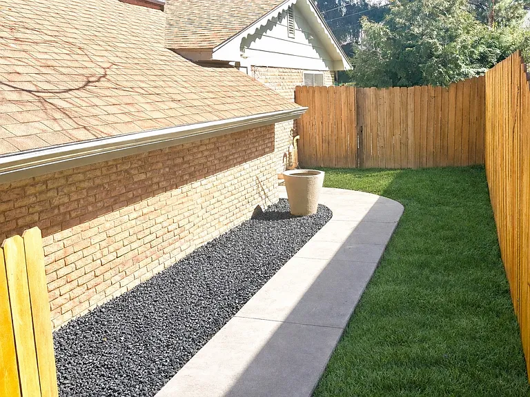2580 Quail St — Photo 3