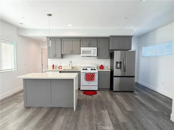 1489 Atlantic Ave, Long Beach, CA 90813