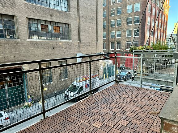 5th image of 1123 Washington Ave #216