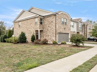 1201 W End Station Dr, Lebanon, TN 37087