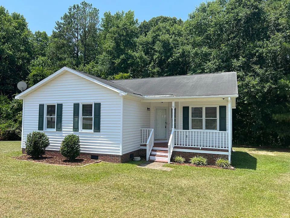 500 Chinaberry Ln