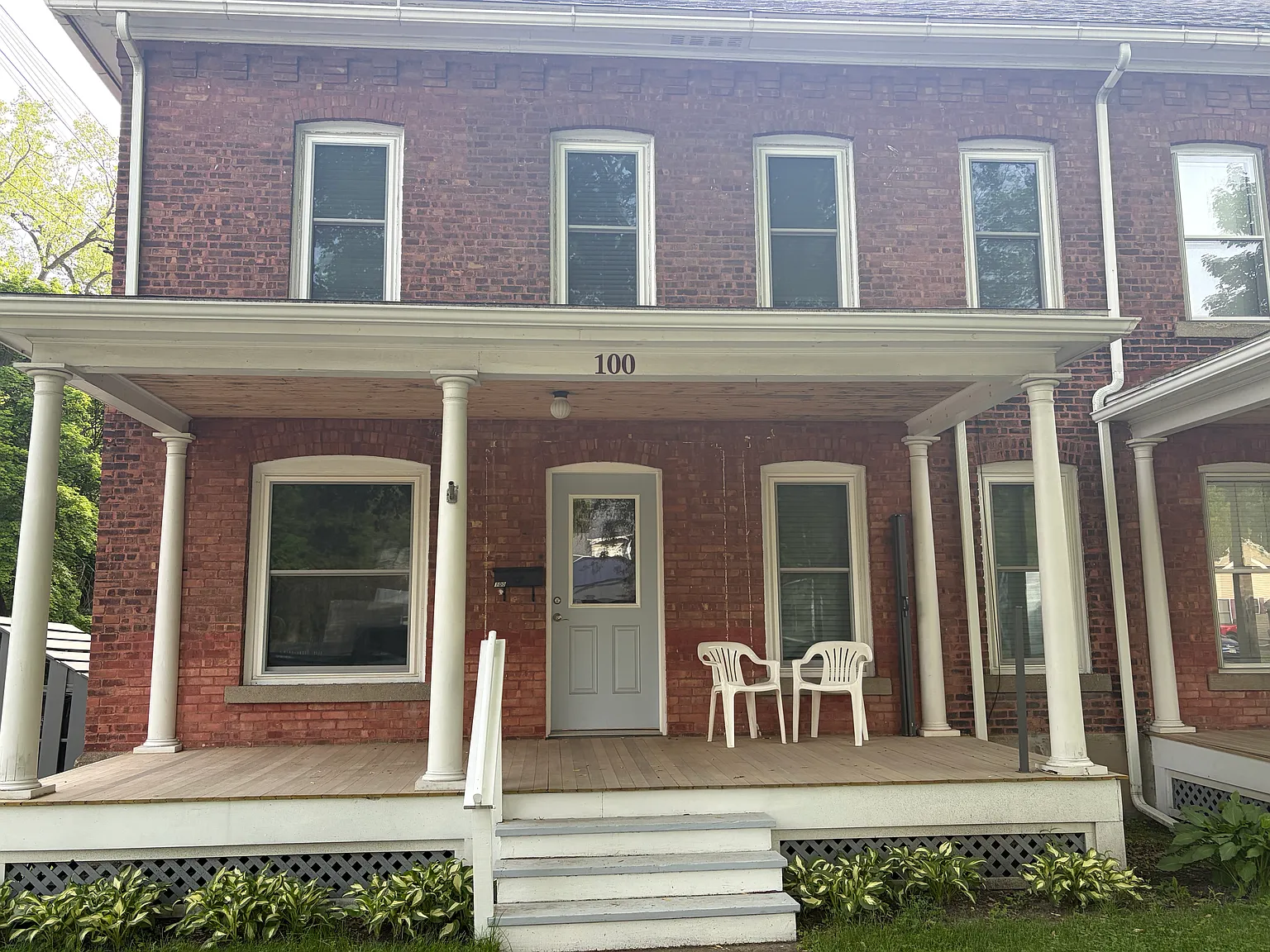 3 bed, 2793 sqft, $2,400 — Photo 1