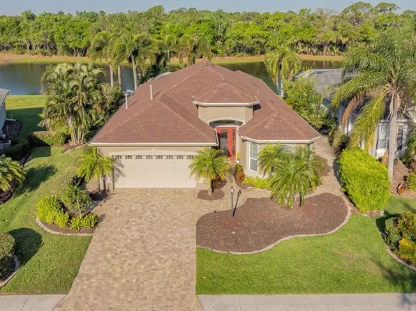 7824 Ashley Cir, University Park, FL 34201
