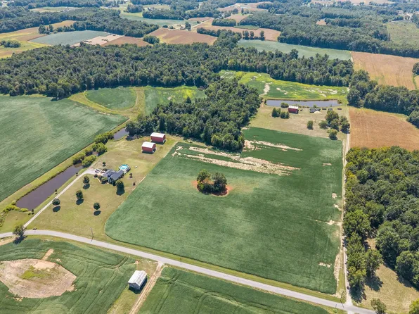 8127 Pleasant Hill Rd, Cross Plains, TN 37049