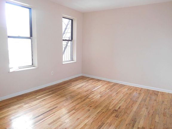 2nd image of 1050 Carroll Pl APT 3K