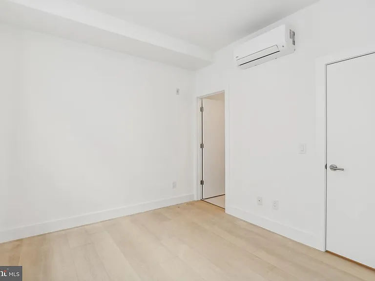 2406 Frankford Ave #10 — Photo 18