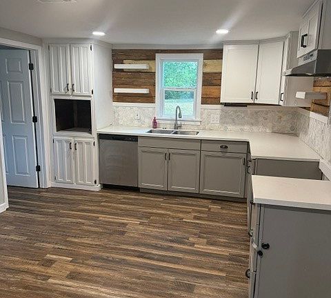 5th image of 1104 Waco St