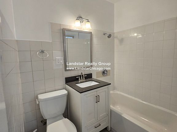 4th image of 4127 N Mozart St #1