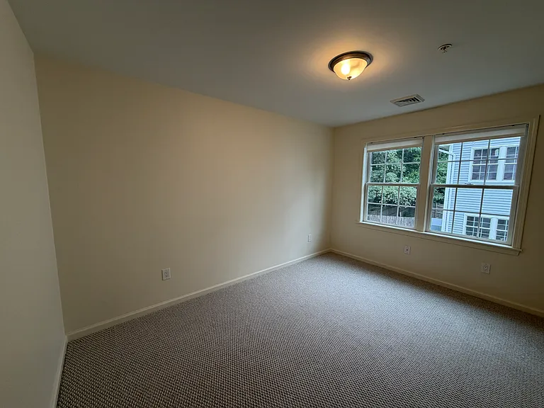 283 Lake St #B — Photo 17