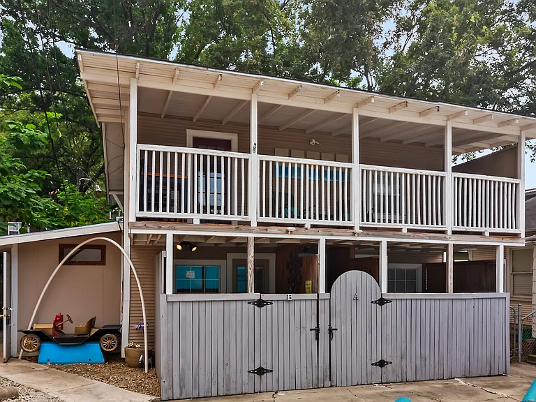 1211 S Elgin Ave #B — Photo 1