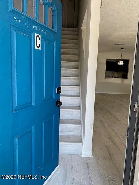 2 bed, 2.5 bath, 1152 sqft, $1,800 — Photo 2