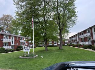 251 N Middletown Rd #3, Nanuet, NY 10954