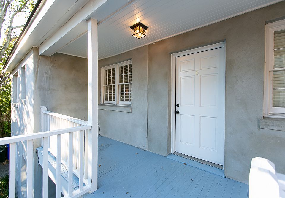 Front Door/Porch