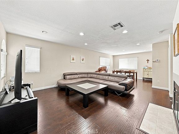 5th image of 1665 E 68th St #21