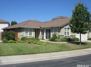 9274 Lamprey Dr, Elk Grove, CA 95624