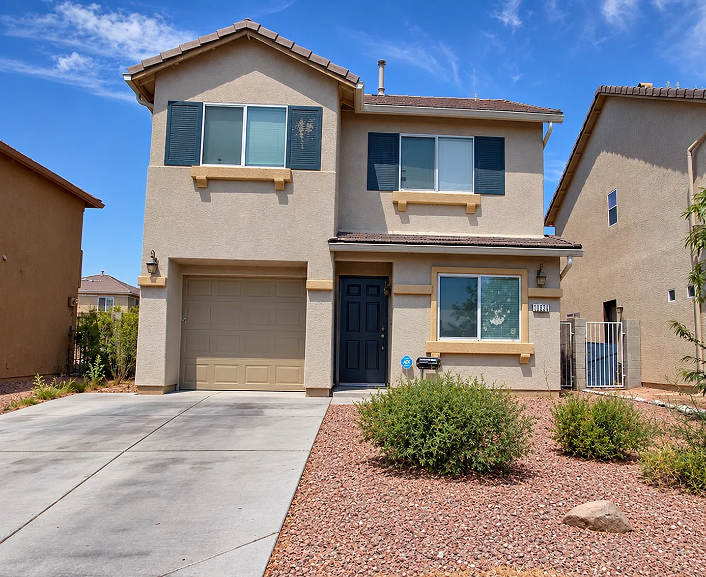 4 bed, 2.5 bath, 1335 sqft, $2,200 — Photo 1