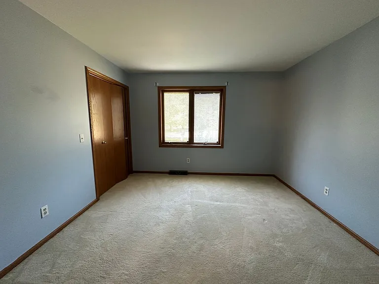 486 Ashton Ct SE — Photo 16