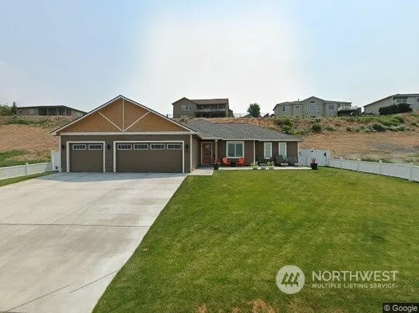 381 Stacy Drive SE, Moses Lake, WA 98837