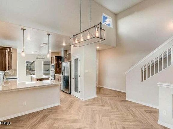 5th image of 657 La Entrada Cir