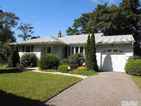 1st image of 35 Trafalgar Dr