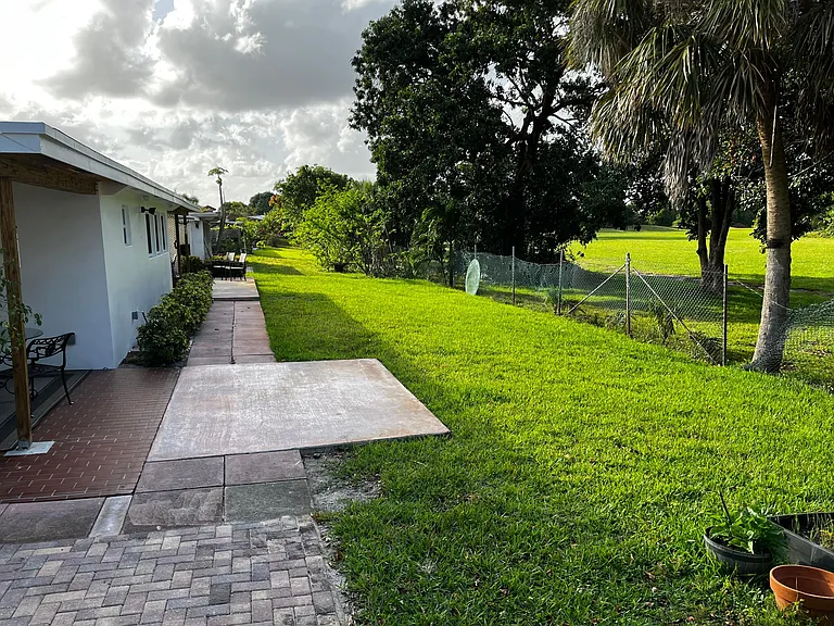4540 NW 12th Dr — Photo 37