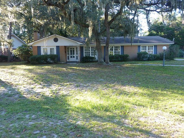 1st image of 940 N Beachview Dr