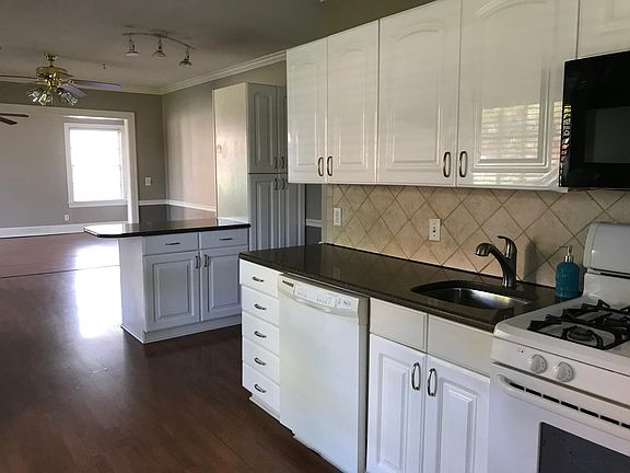 Spacious open kitchen