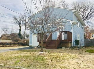 881 Brookside Ave, Keyport, NJ 07735