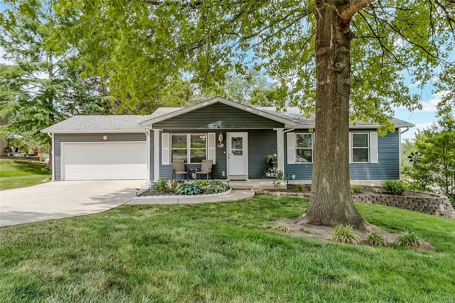819 Wild Hawk Dr photo 1