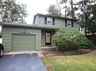 1097 Lake Shore Blvd, Rochester, NY 14617