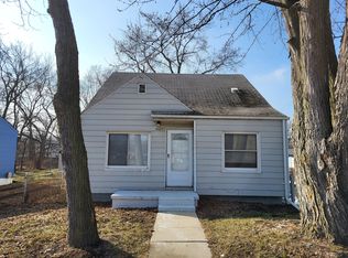 10124 Pelham Rd, Taylor, MI 48180