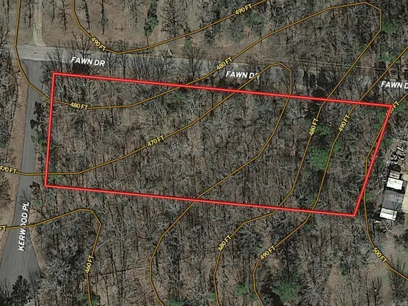 Fawn Dr, Palestine, TX 75801