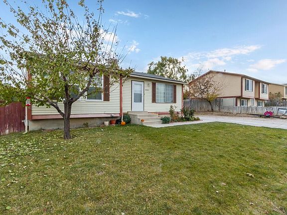 2nd image of 3587 S Buckeroo Dr