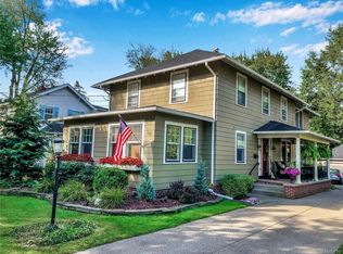 145 S Cayuga Rd, Williamsville, NY 14221