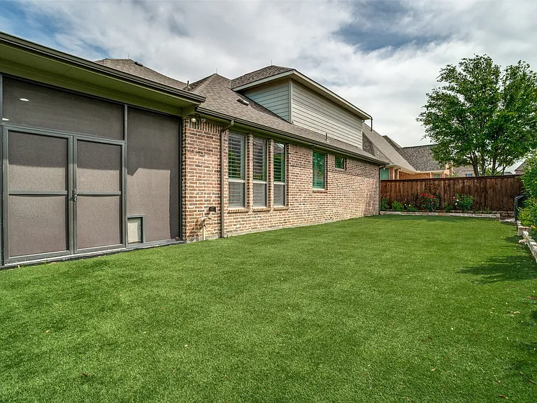 1071 Jennala Dr — Photo 30