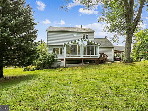 2nd image of 16800 Baederwood Ln
