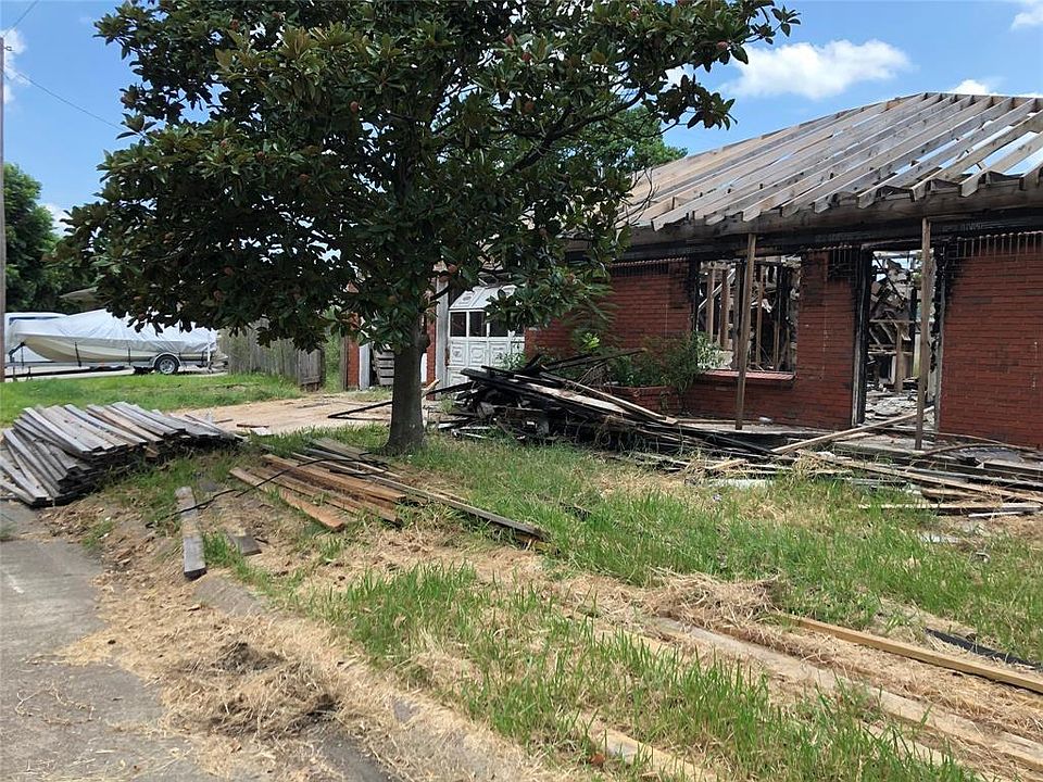 1st image of 2922 16th Ave N